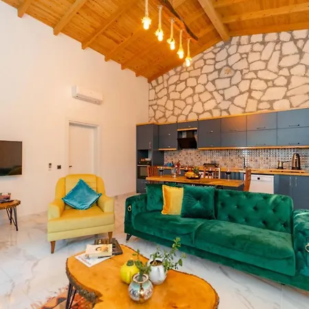 Patara Adonis 3 Каш