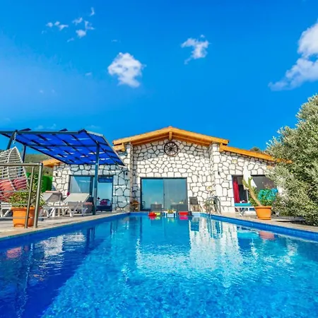 Patara Adonis 3 Отель